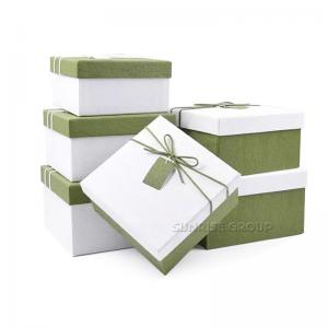 Egyedi díszes papírra nyomtatott gyűjtemény ajándék ékszerdobozban