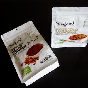 műanyag felső ziplock táska lyukkal