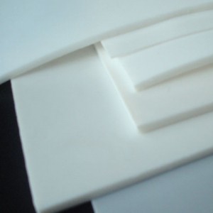 PTFE cső