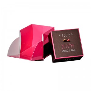 Nagy design bonyolult fiókfiók