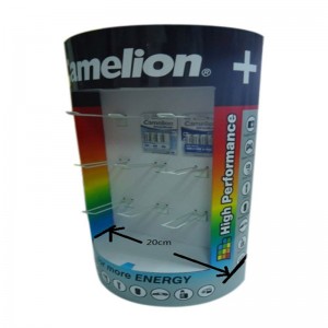 Kozmetikai kartonlapok állnak az értékesítési pontokhoz