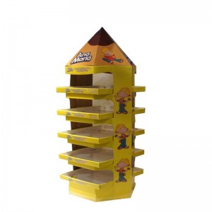 Kozmetikai kartonlapok állnak az értékesítési pontokhoz