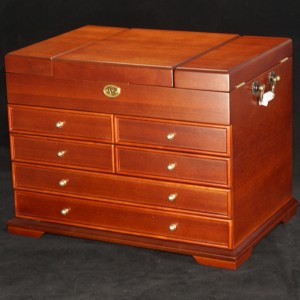 Háromágyas fedő fa ékszerdoboz