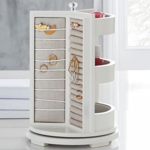 Forgó ékszerszervező