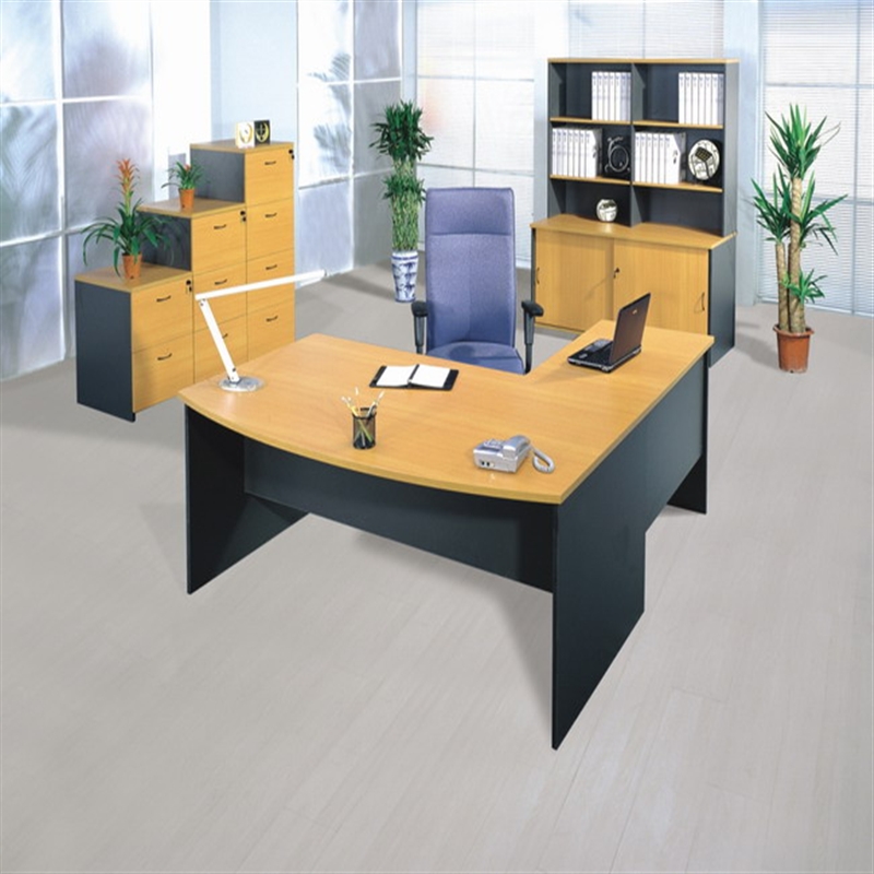 melamin irodai bútorok (laminált bútorok, MFC) az ausztrál piac számára, íróasztalok, munkaállomások és szekrények