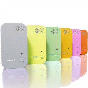 Kicsi ózon légtisztító sterilizáló a konyhában