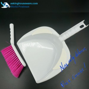Akbrand Dustpan kefekefe dekorációval a Dustpanonon