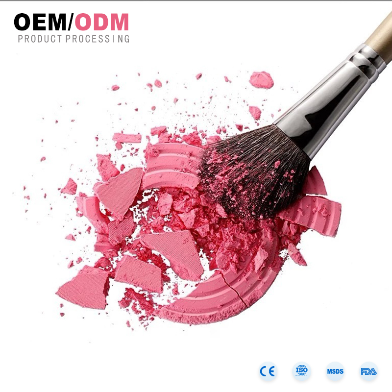 Az OEM Face Smink saját márkájú, hosszú ideig tartó, vízálló elpirulása, egyszínű, matt kartonpirosítóval