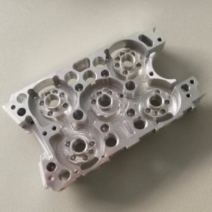 Megmunkáló alkatrészek