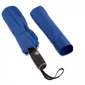 23 hüvelykes, 2 rétegű, szellőző, szélálló, 3 összecsukható esernyő