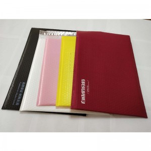 Zsákok gyártása minden olyan termékhez, amely csomagolást igényel, például ruházat és kozmetika, elektronikus ajándékcsomagolás stb.