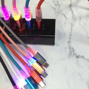 LED gyors töltéssel Kerek USB kábel a mikro-USB, C típusú, iPhone villám töltéshez és szinkronizáláshoz