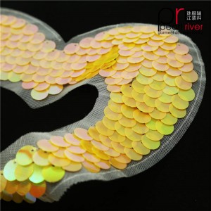 Narancssárga szív alakú flitter javítás