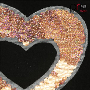 rózsaszín szív alakú flitter javítás