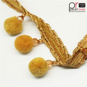 Dekoratív Pom Pom címer fringe