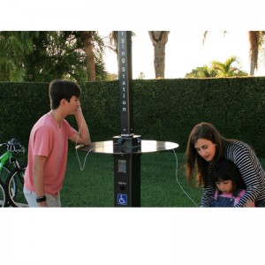 Napelemes mobiltelefon töltőállomás testreszabott kialakítás Üdvözöljük