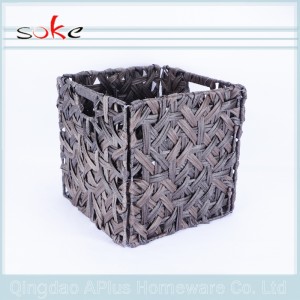 fonott, egymásra rakható rattan kötésű tárolókosár