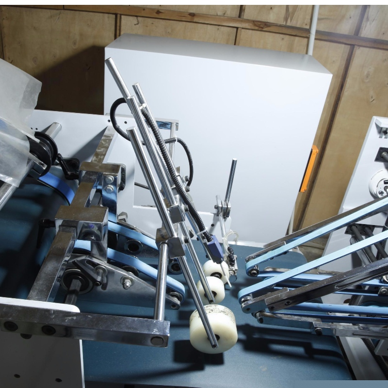 Automatikus doboz paszter