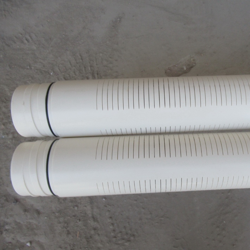 2 hüvelykes SCH40 merev PVC burkolatcső testreszabott nyíláscső
