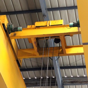 Dupla tartó felső daru emelőkosárral