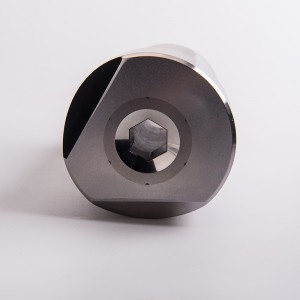 hat szegmensű szabálytalan fej alakú keményfém hidegen kovácsolt lyukasztó szerszám