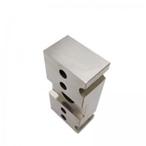 Megrendelésre készült volfrám-keményfém lyukasztó szerszám alkatrészek