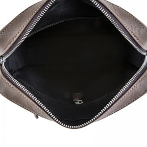 A 18SG-6823F valódi bőrből készült, napi használatra szánt, kereszttartó vállú hordtáska