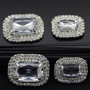 Újdonság elegáns fehér ékszerek tiszta akril strasszos gomb olcsó varráshoz műanyag gomb 9