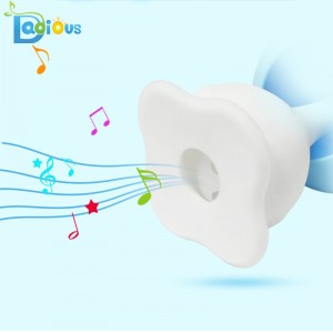 Nagykereskedelmi egyedi rágható puha csörgők Teether játékok Baba fogazásbiztonság 100% szilikon baba teether