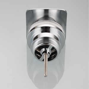 A Suqare sapka levabo felnyílik a mosdókagylóhoz a lefolyómedence számára