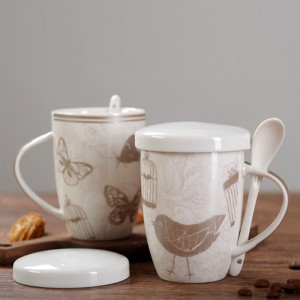 Nagykereskedelmi egyedi matrica kerámia bögre promóciós ajándék