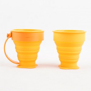 Siliocne összecsukható pohár