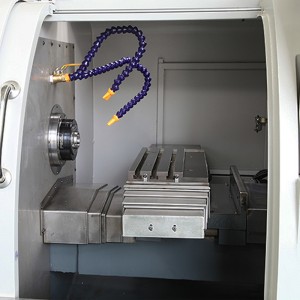 2 db-vel gyűjtsük össze a tokmány fém vízszintes CNC esztergálását egy évvel az értékesítés után