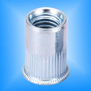 Csökkentse a fej gördülő testét