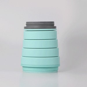 Kreatív szilikon vízcsésze élelmiszer-besorolású kültéri sportos személyiség vizes palack futó fitness hordozható sportcsésze