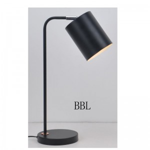 Fém árnyékoló asztali lámpa és az árnyék funkció beállítása