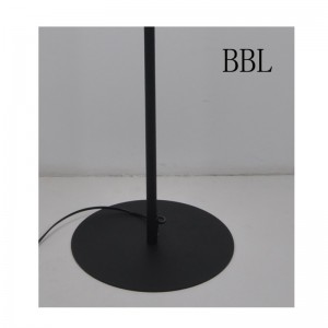 Állólámpa lézerrel vágott szövet árnyékolással, lapos talppal