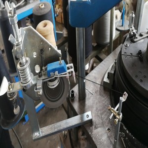 Gyári 8 hüvelykes bracer térdsapkát készítő gép