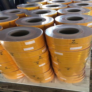 fényvisszaverő szalag közúti biztonság