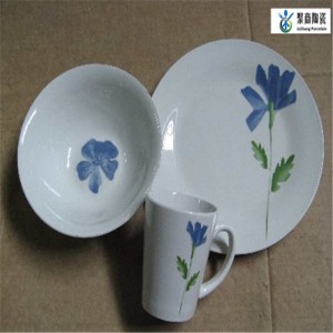 étkészlet - 12 darabos porcelán vacsorakészlet vágott matricával