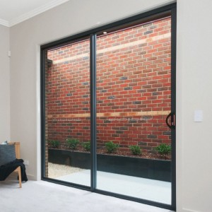 Alumínium és UPVC tolóajtó