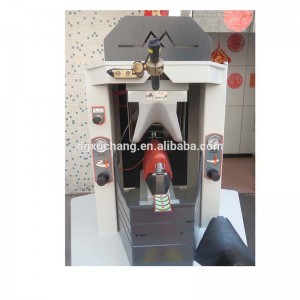 cipő alakítás, amely alsó vámpír krimpelőgépet képez