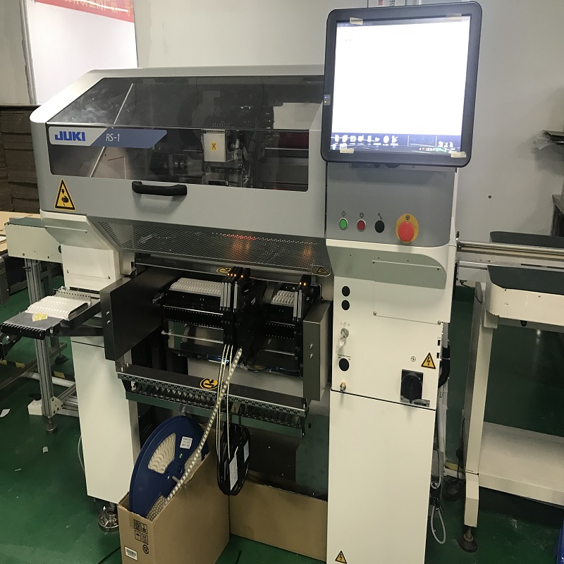 Importálja a JUKI RS-1 új gépet