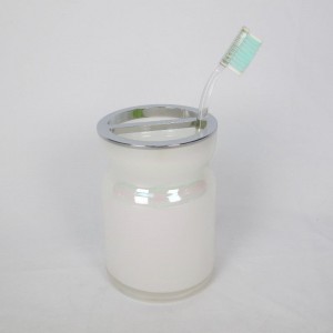 Világos fényű üveg fürdőszoba szett