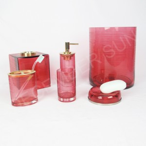 Kerek metszetcsíkokkal színes elszórt üveg fürdőszobai kiegészítőkkel