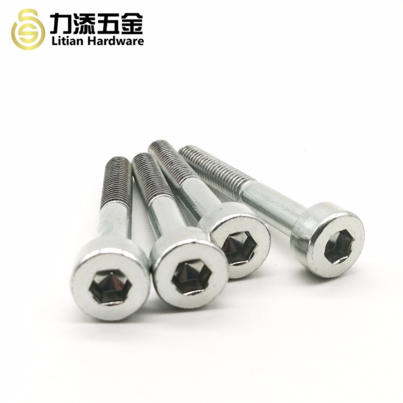 A rozsdamentes acél méretei eltérnek a konnektortól