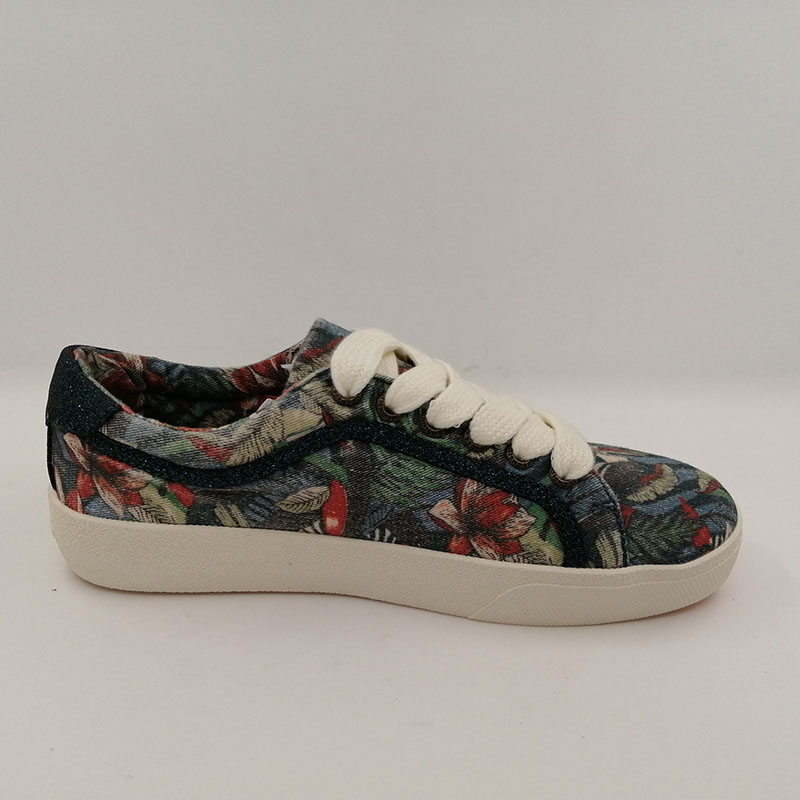 Alkalmi cipő/Sneaker-002