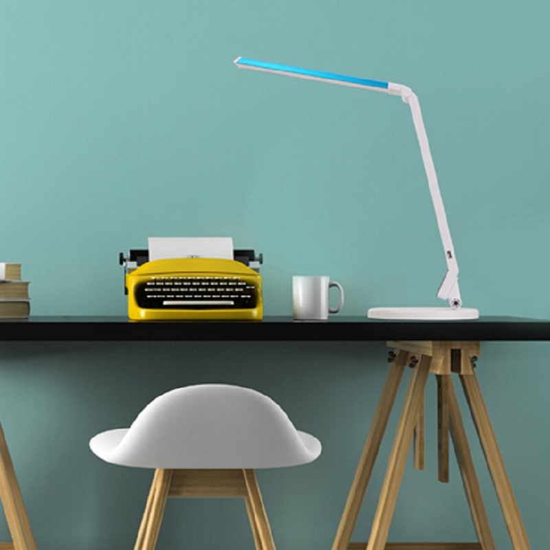 183 High Quality Passepted CE/RED/ROHS/ERP/EN62471/EN62133 vezetett asztali lámpa olvasásra