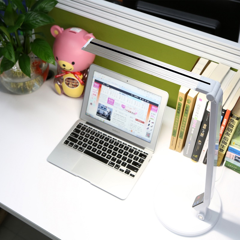 186 Új, magántulajdonban lévő szemre védő asztali lámpa LED asztal/asztali lámpa