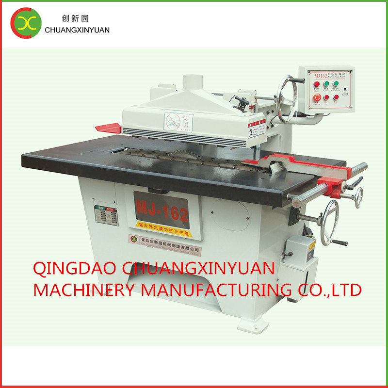 Nagy sebességű automatikus fűrész